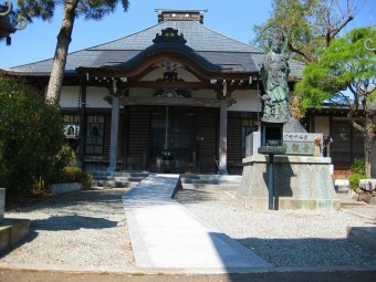 井原寺　参道